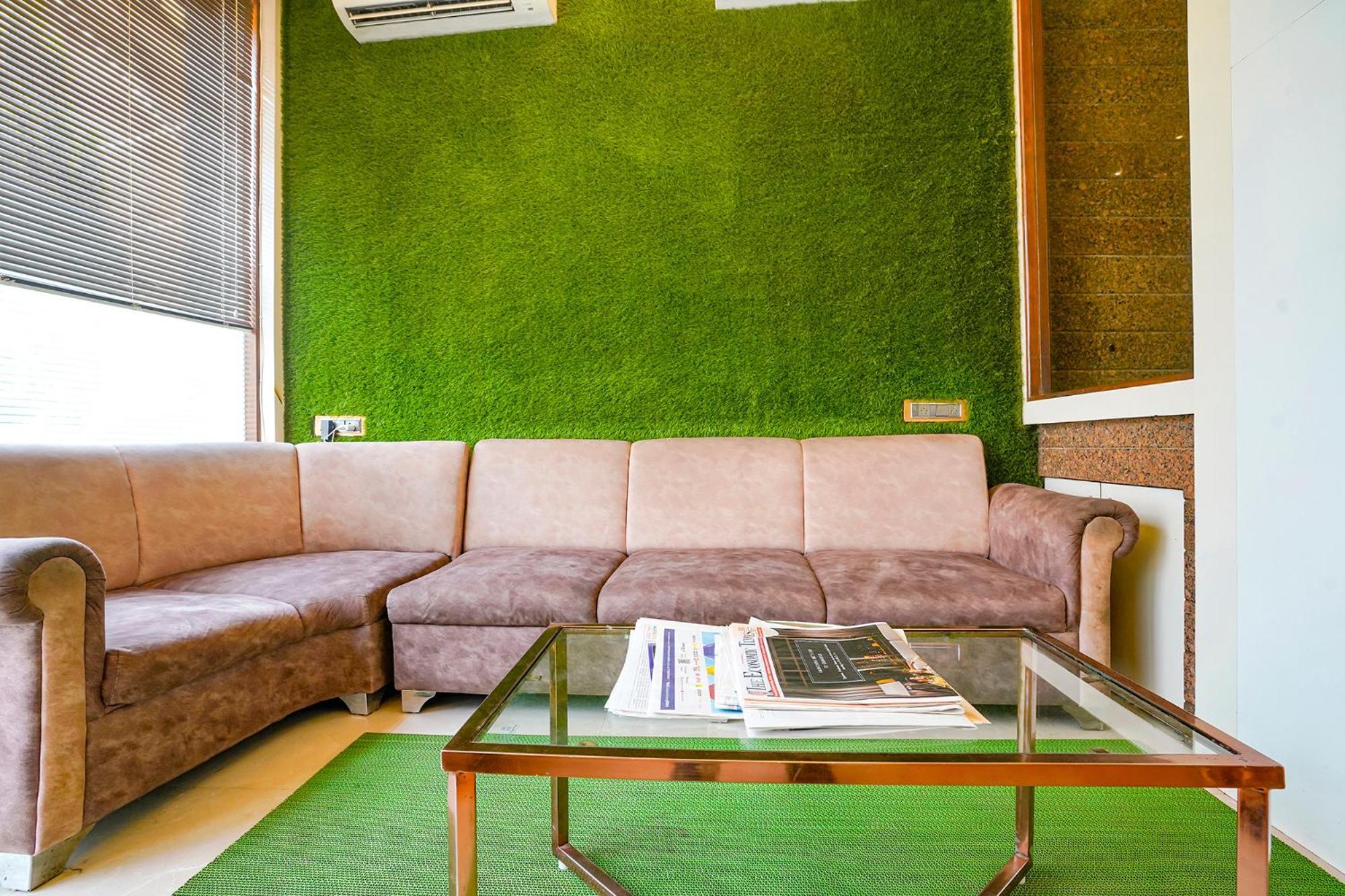 Airport Retreat 3*